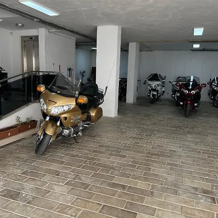 Mervin 4* Krujë