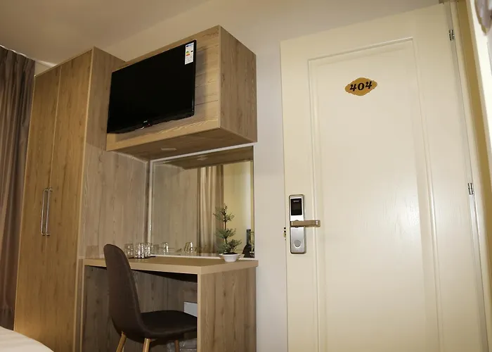 Mervin Otel